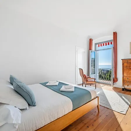 Riviera Palace - Vue Sur La - Parking Prive Apartment *